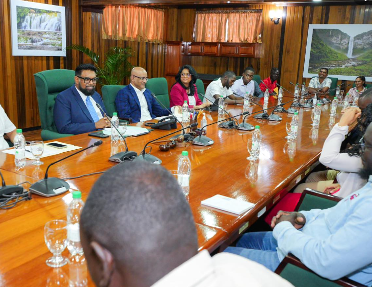 President Ali and Vice-President Jagdeo meeting with landscapers
