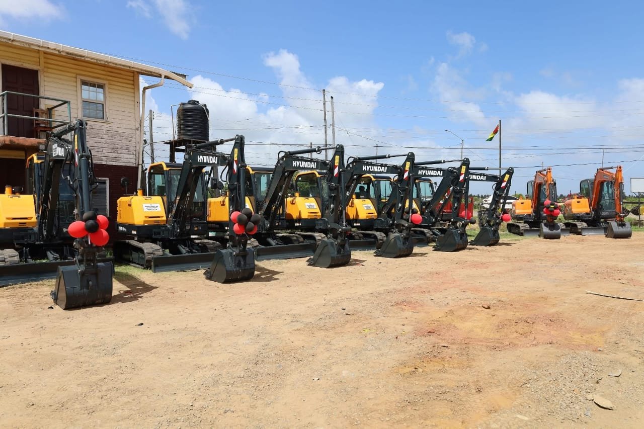 The mini-excavators hand over to Region Six on Saturday