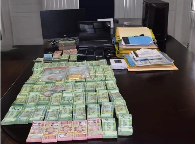 Large quantity of gold, millions in cash seized in alleged smuggling attempt
