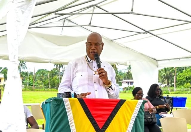 Edghill issues ultimatum to Kwakwani road contractors