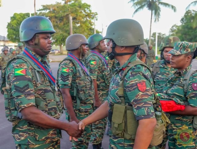 Soldiers attacked by Venezuelan gunmen honoured, promoted for border defence