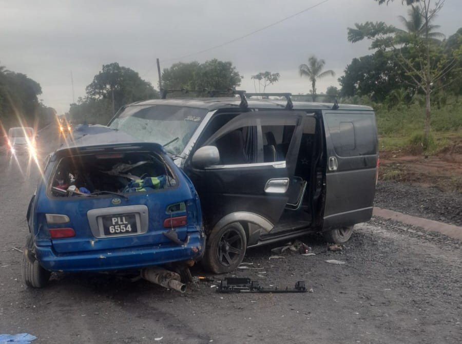 The vehicles involved in the accident