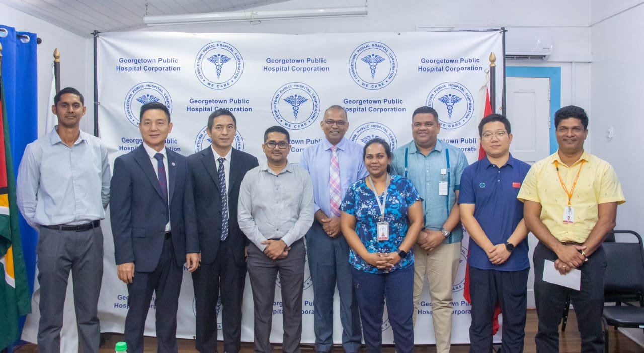 Officials from the Ministry of Health, GPHC, and the Jiangsu Commission of Health