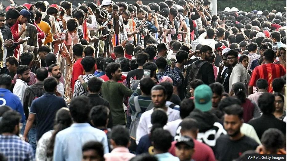 At least 10 die in crush at India cricket stadium