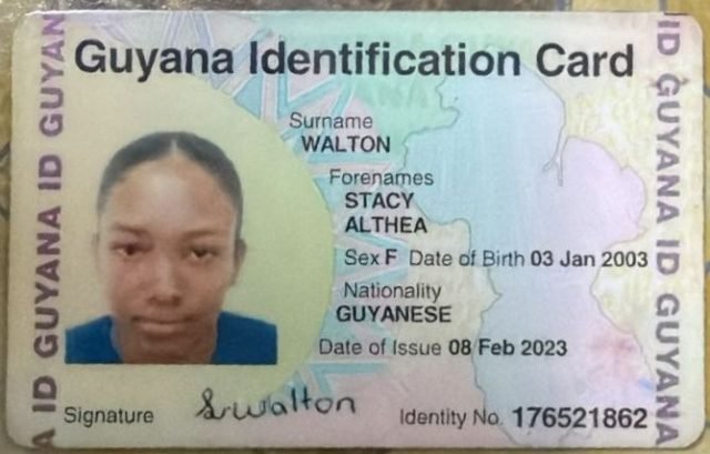 Young woman dies in accident