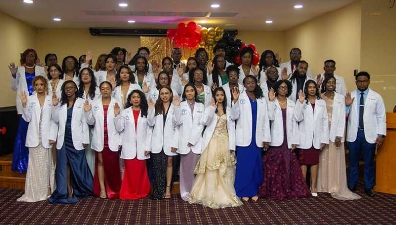 A recent white coat ceremony at UG (Health Ministry photo)