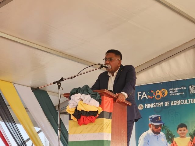 Agriculture Minister: Rice farmers’ interests at heart as negotiations continue for higher prices
