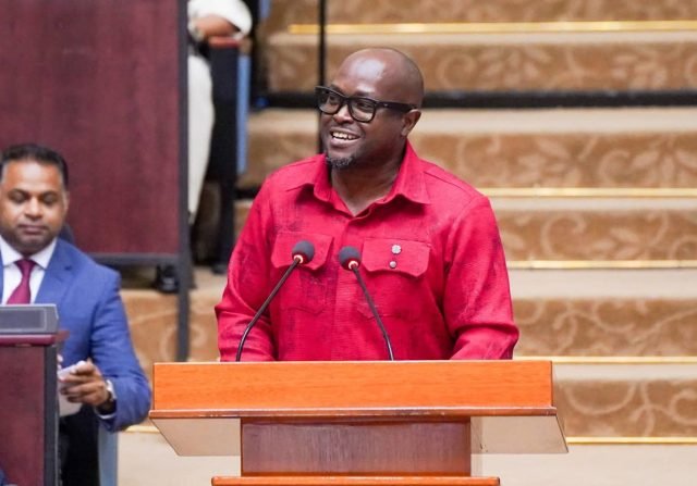Bond to young people: ‘Run’ to PPP, not ‘run away’ from it