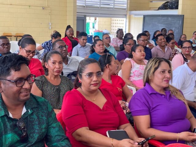 Headteachers told to act on teacher performance, student discipline