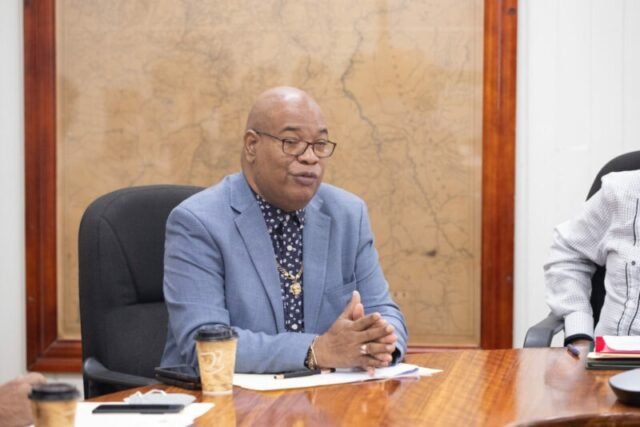 Edghill warns roadside vendors: ‘Same day it goes up, same day it comes down’